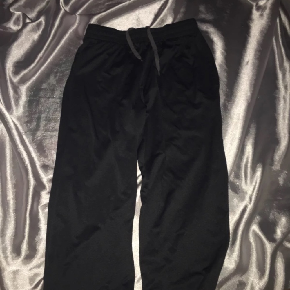 Fila Sweatpants - Picture 2 of 3